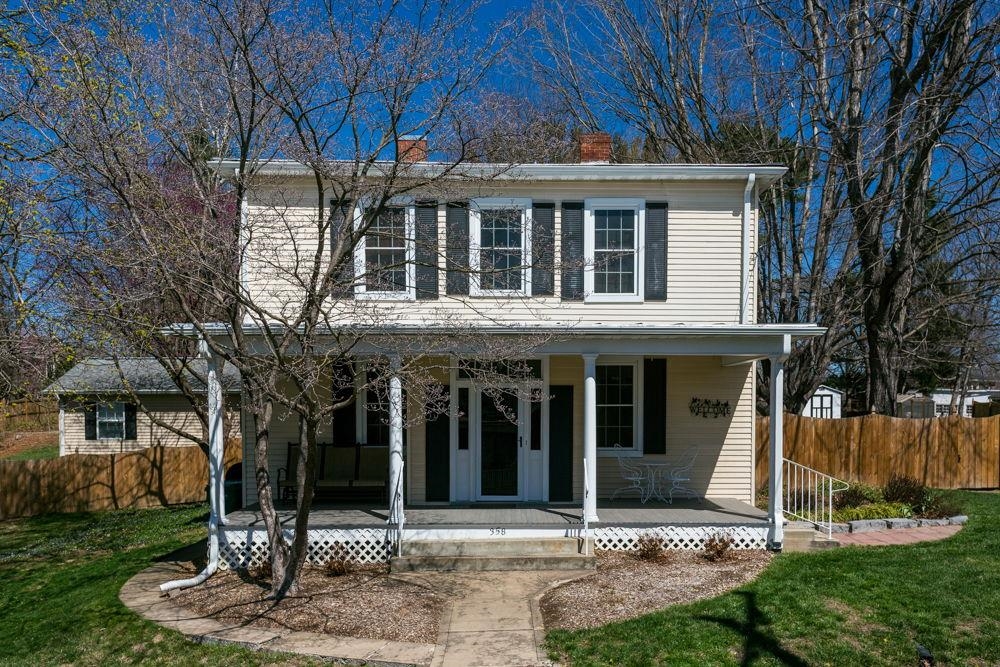 358 LOUISA ST, BROADWAY, Virginia 22815, 5 Bedrooms Bedrooms, ,2 BathroomsBathrooms,Residential,358 LOUISA ST,675050 MLS # 675050