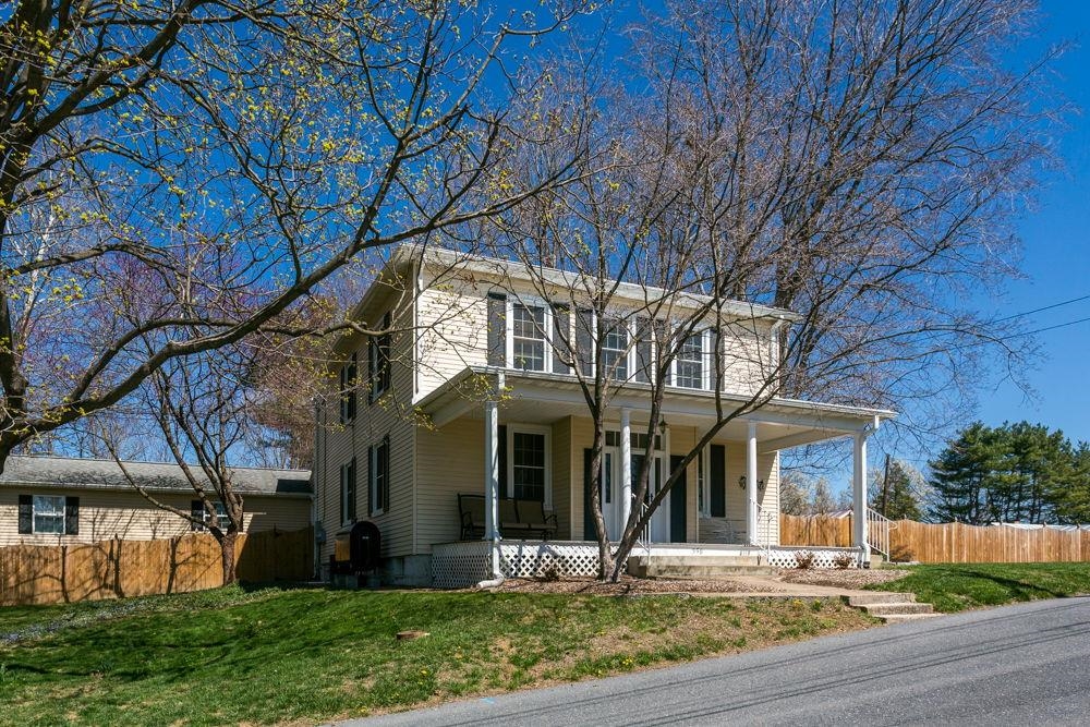 358 LOUISA ST, BROADWAY, Virginia 22815, 5 Bedrooms Bedrooms, ,2 BathroomsBathrooms,Residential,358 LOUISA ST,675050 MLS # 675050