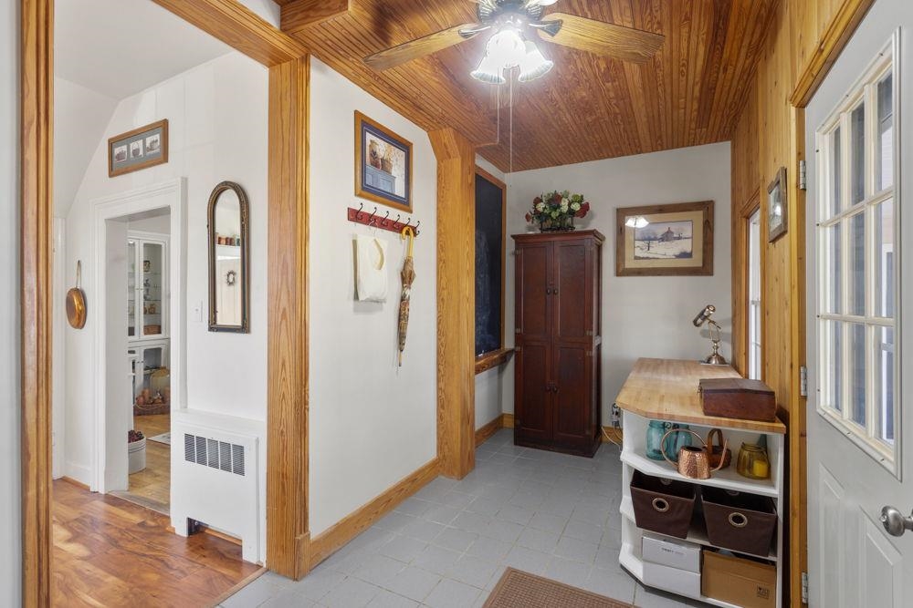 358 LOUISA ST, BROADWAY, Virginia 22815, 5 Bedrooms Bedrooms, ,2 BathroomsBathrooms,Residential,358 LOUISA ST,675050 MLS # 675050