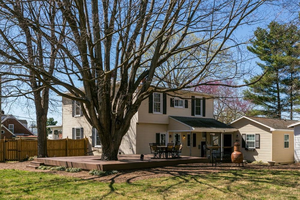 358 LOUISA ST, BROADWAY, Virginia 22815, 5 Bedrooms Bedrooms, ,2 BathroomsBathrooms,Residential,358 LOUISA ST,675050 MLS # 675050