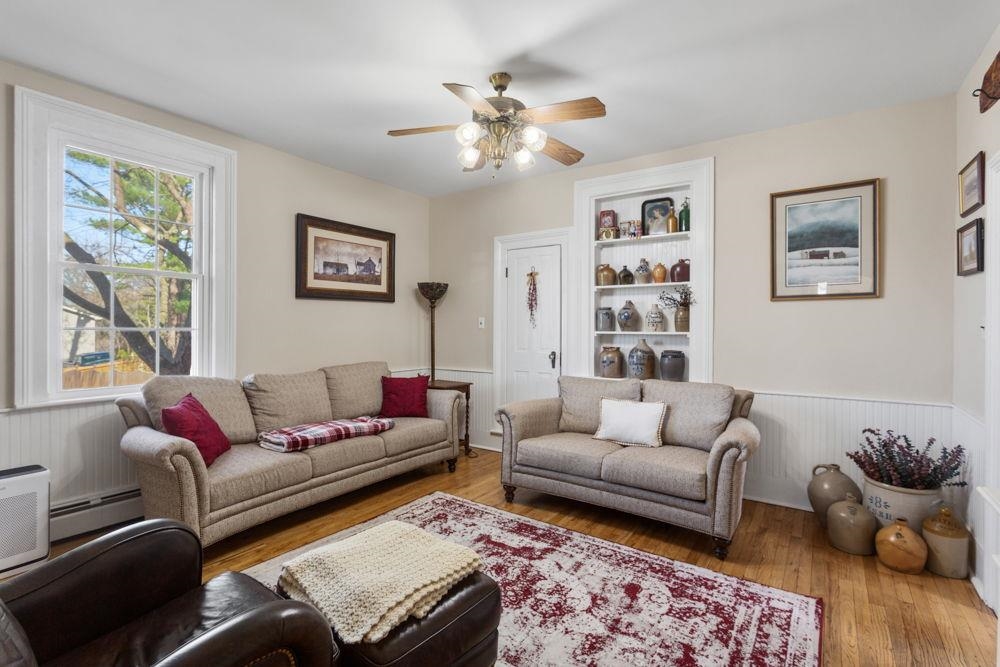 358 LOUISA ST, BROADWAY, Virginia 22815, 5 Bedrooms Bedrooms, ,2 BathroomsBathrooms,Residential,358 LOUISA ST,675050 MLS # 675050