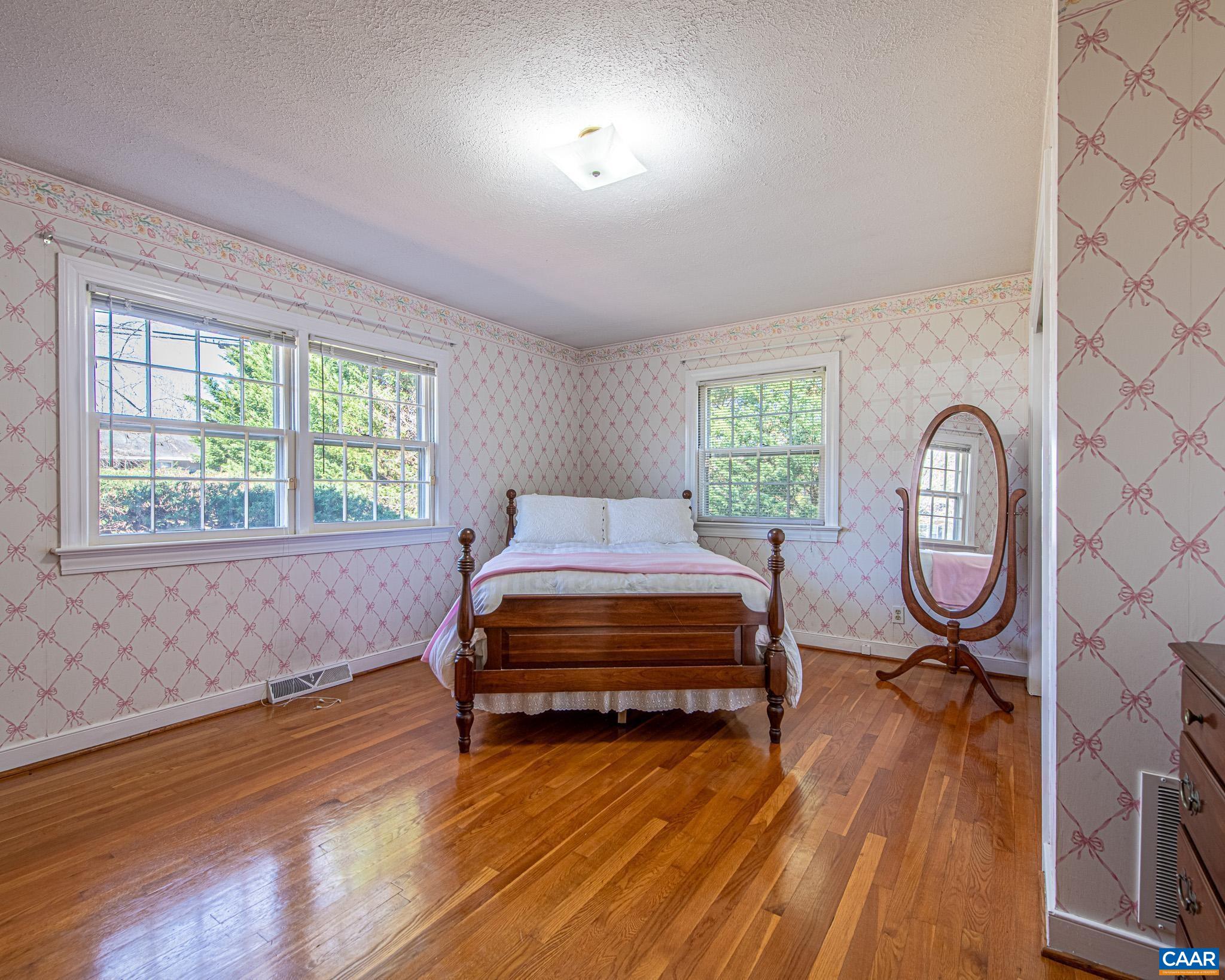 565 STAGECOACH RD, CHARLOTTESVILLE, Virginia 22902, 2 Bedrooms Bedrooms, ,1 BathroomBathrooms,Residential,565 STAGECOACH RD,675051 MLS # 675051