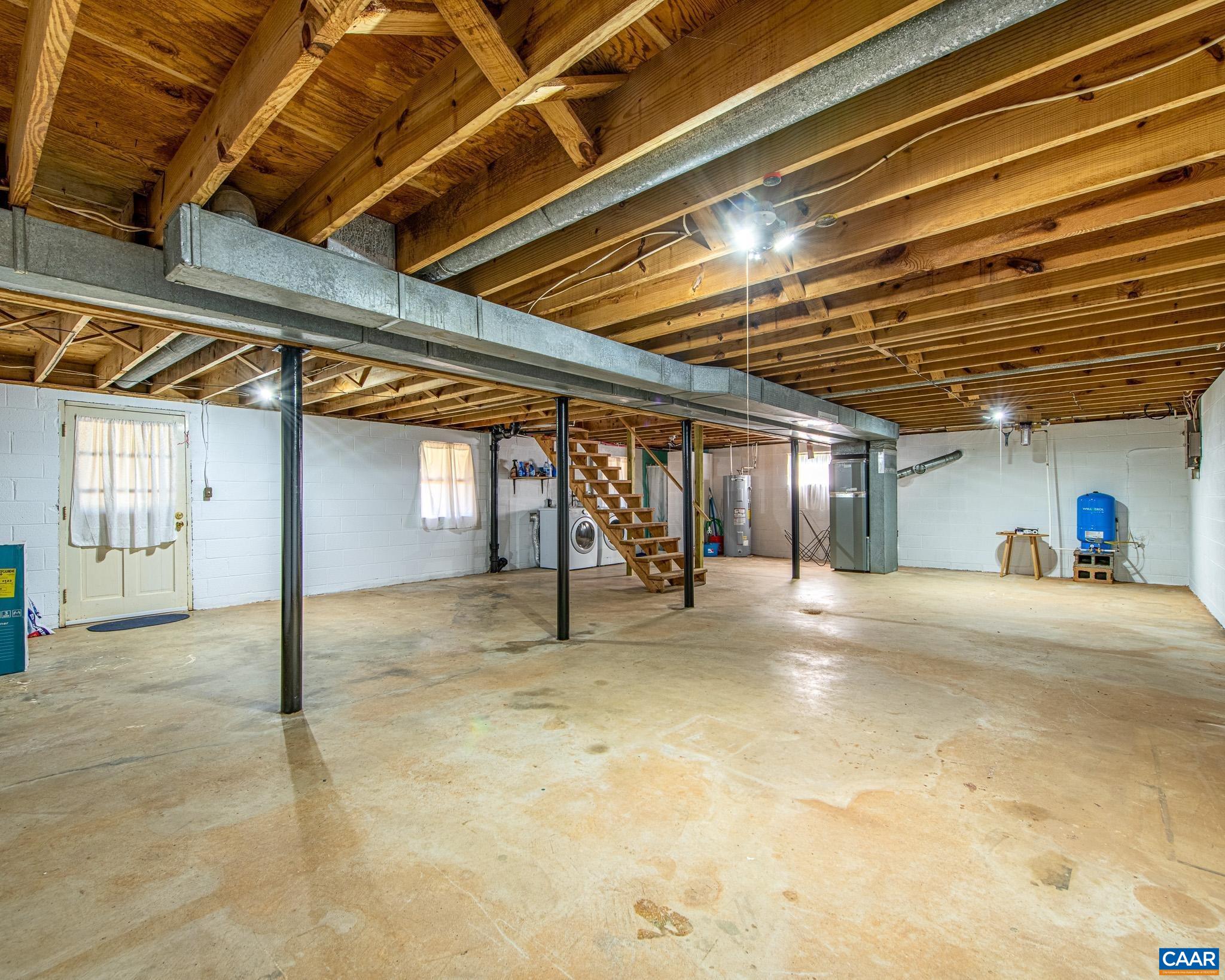 565 STAGECOACH RD, CHARLOTTESVILLE, Virginia 22902, 2 Bedrooms Bedrooms, ,1 BathroomBathrooms,Residential,565 STAGECOACH RD,675051 MLS # 675051