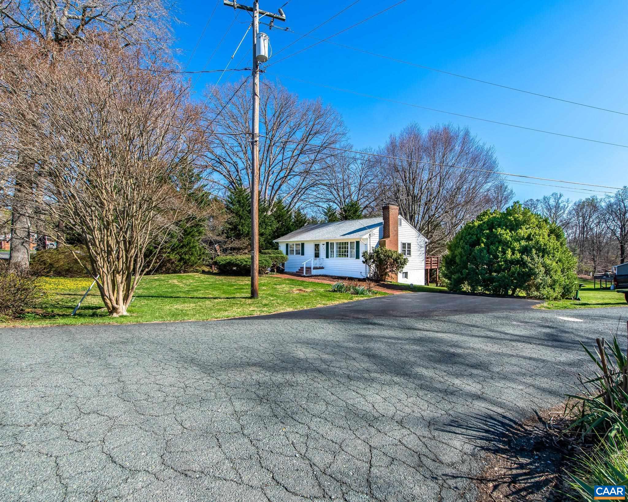 565 STAGECOACH RD, CHARLOTTESVILLE, Virginia 22902, 2 Bedrooms Bedrooms, ,1 BathroomBathrooms,Residential,565 STAGECOACH RD,675051 MLS # 675051