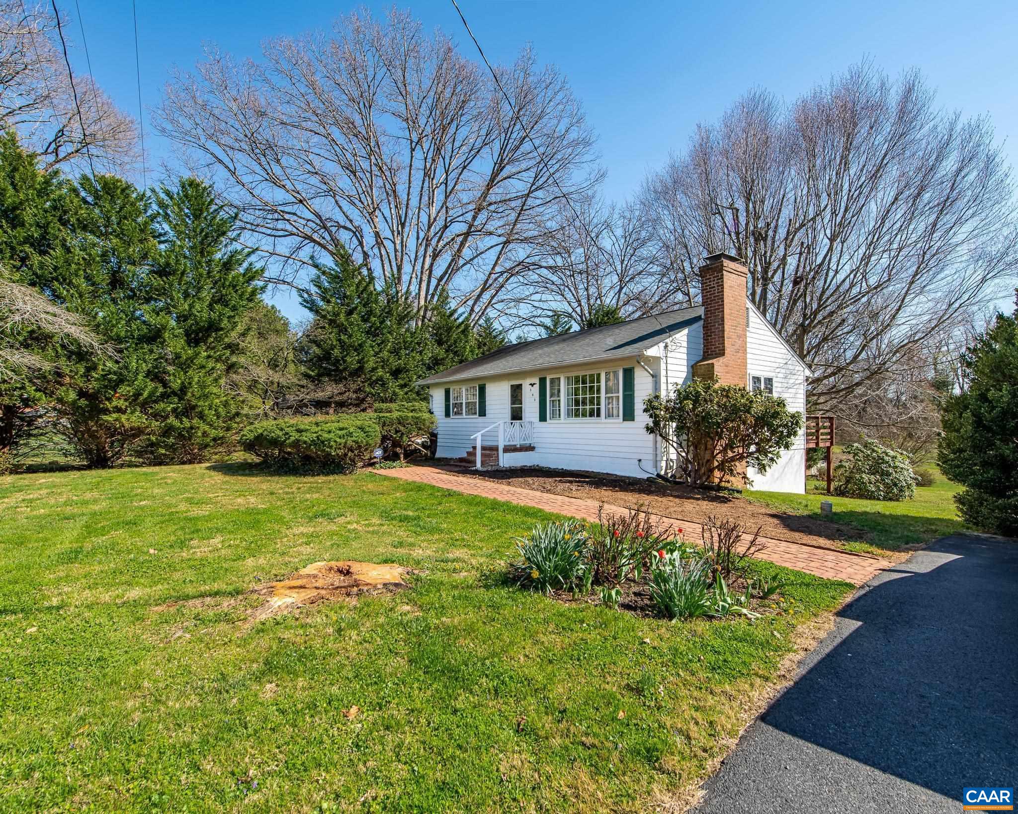 565 STAGECOACH RD, CHARLOTTESVILLE, Virginia 22902, 2 Bedrooms Bedrooms, ,1 BathroomBathrooms,Residential,565 STAGECOACH RD,675051 MLS # 675051