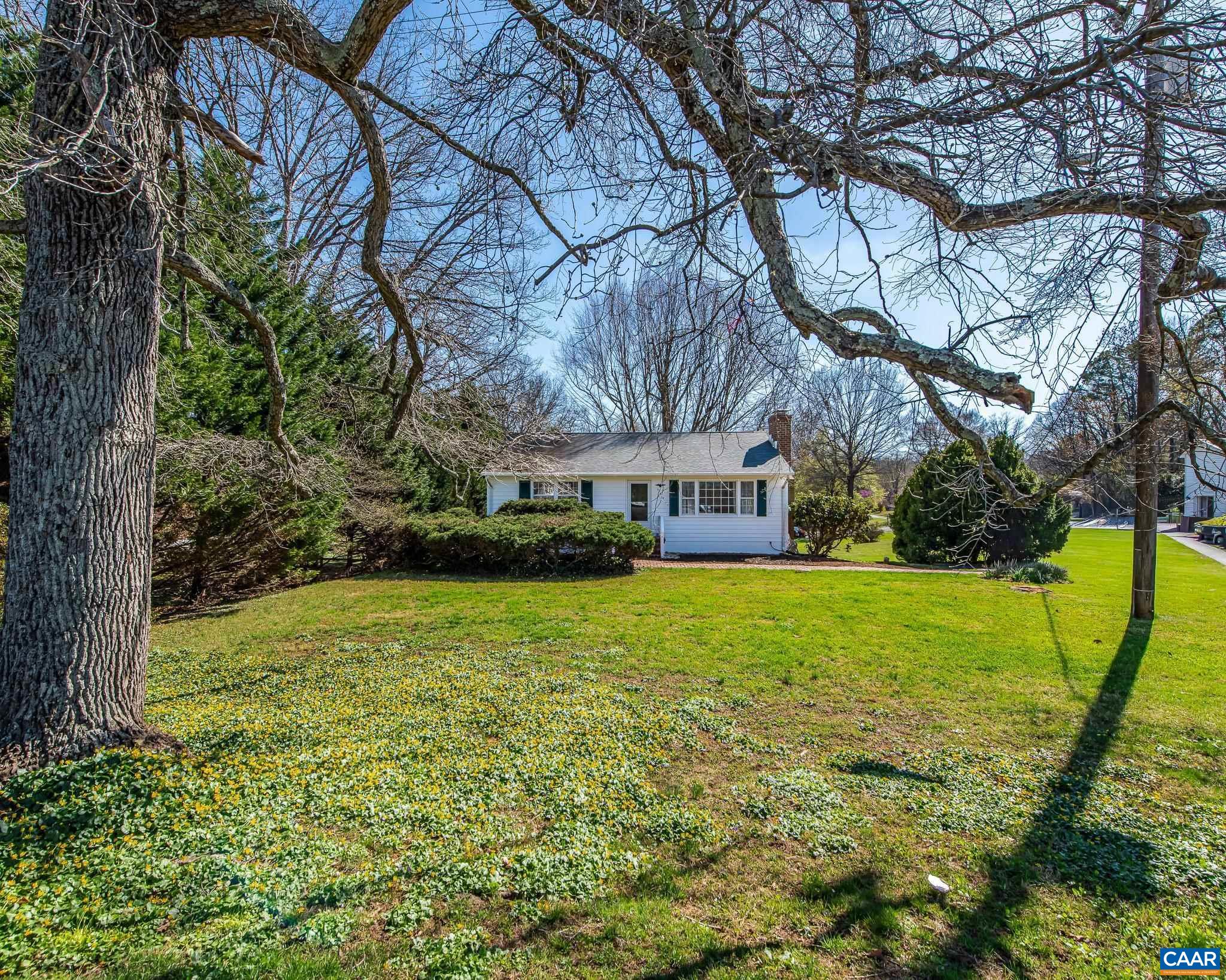 565 STAGECOACH RD, CHARLOTTESVILLE, Virginia 22902, 2 Bedrooms Bedrooms, ,1 BathroomBathrooms,Residential,565 STAGECOACH RD,675051 MLS # 675051