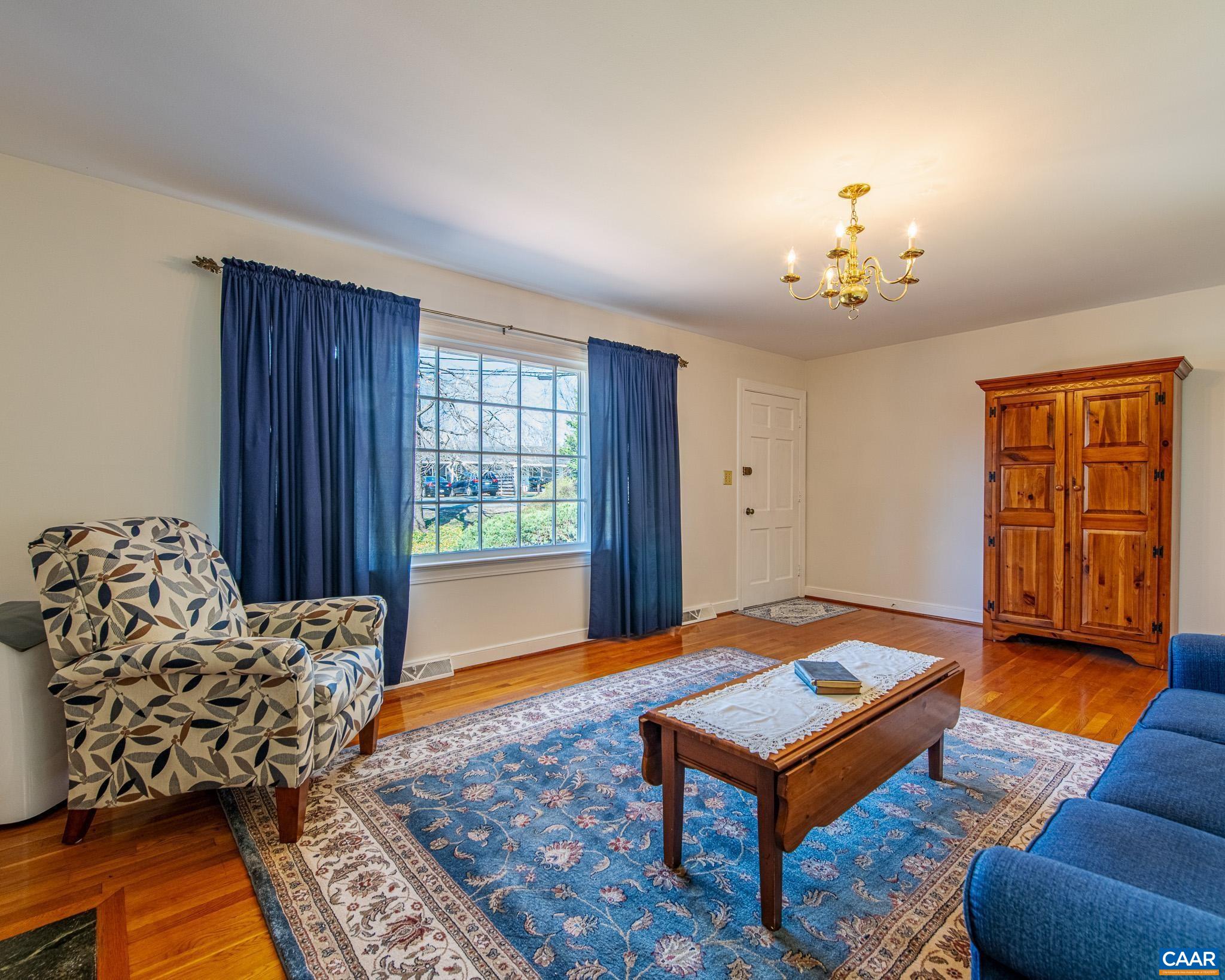 565 STAGECOACH RD, CHARLOTTESVILLE, Virginia 22902, 2 Bedrooms Bedrooms, ,1 BathroomBathrooms,Residential,565 STAGECOACH RD,675051 MLS # 675051