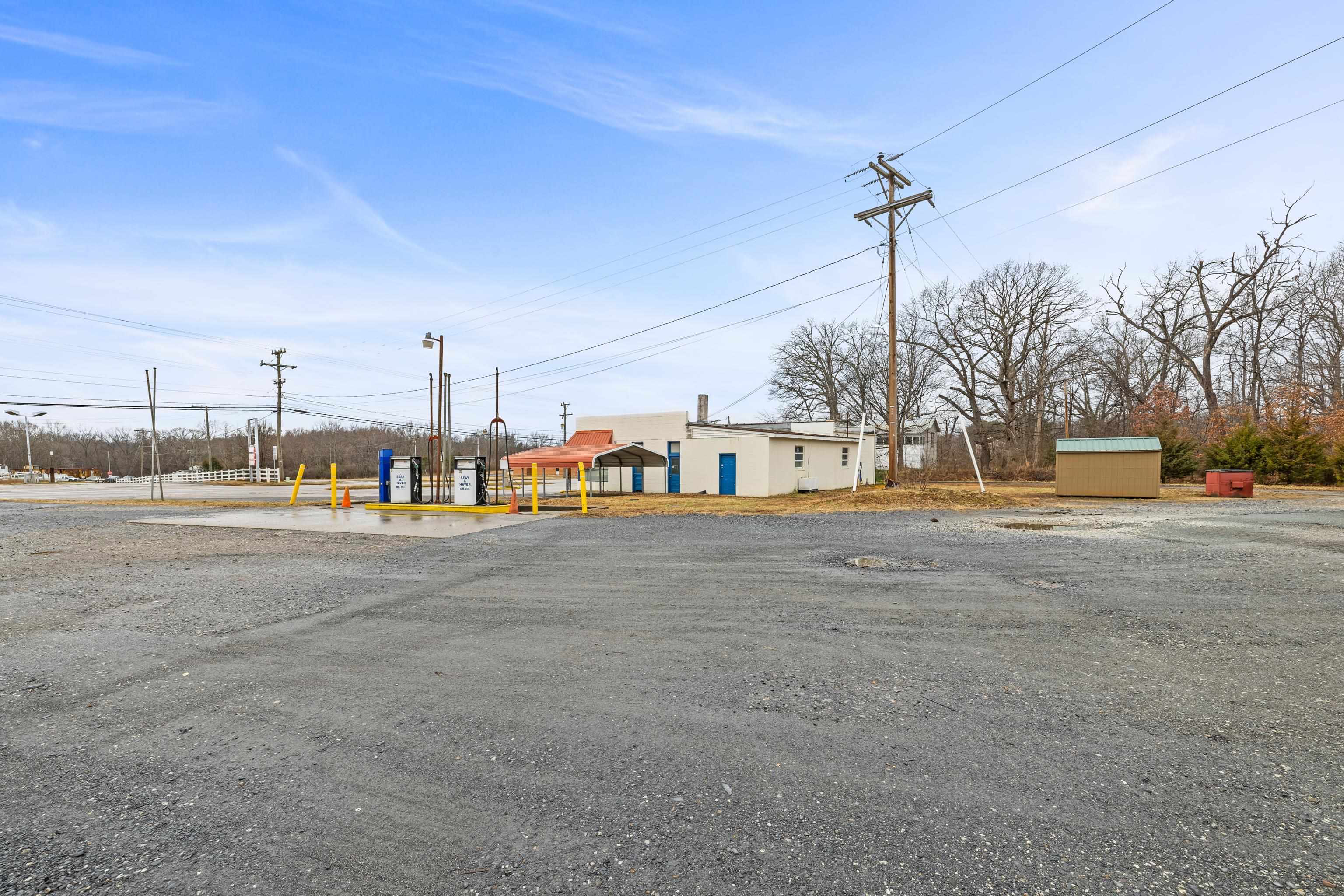 16855 OAK ST, DILLWYN, Virginia 23936, ,Commercial,16855 OAK ST,675071 MLS # 675071