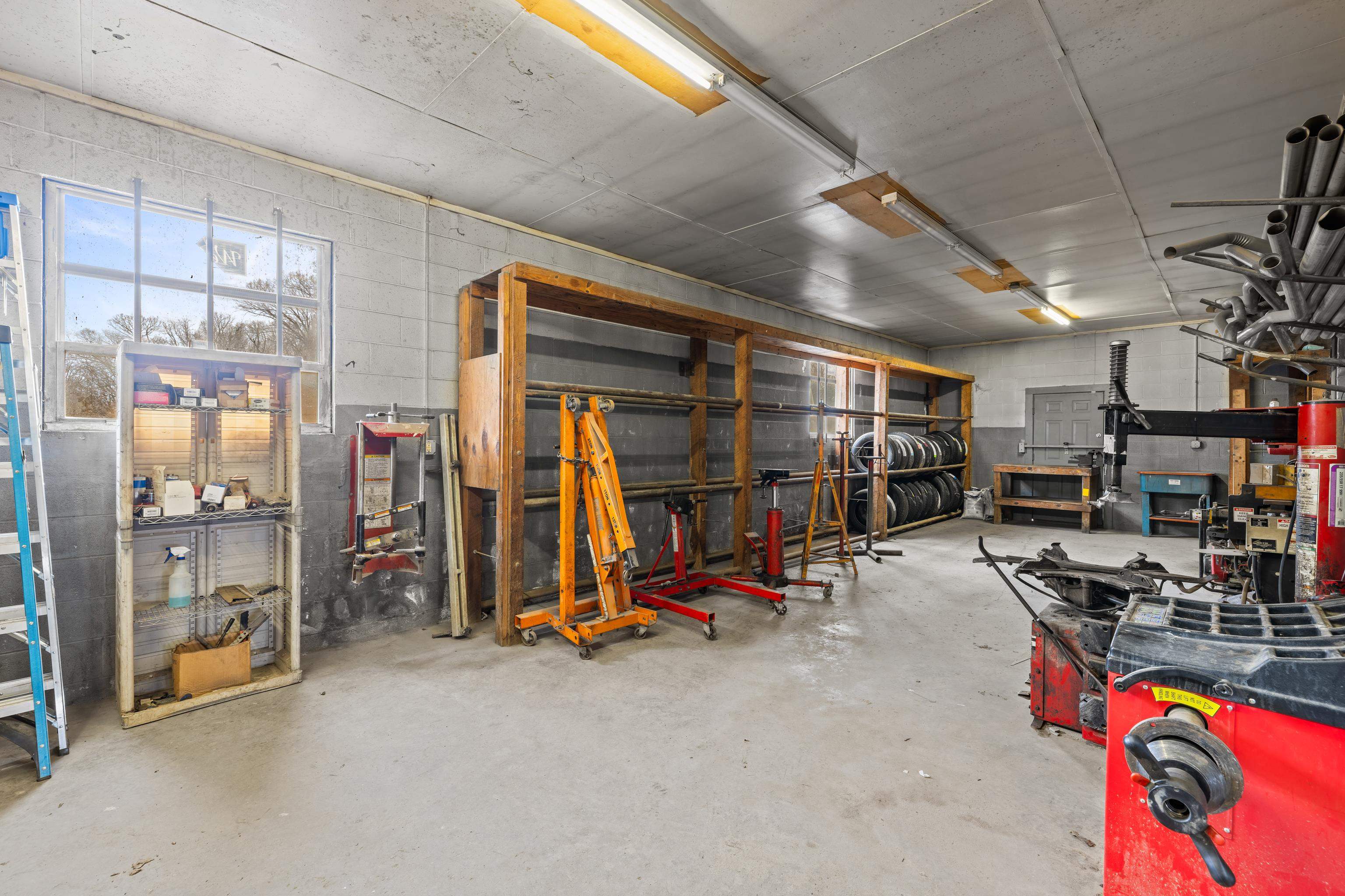 16855 OAK ST, DILLWYN, Virginia 23936, ,Commercial,16855 OAK ST,675071 MLS # 675071