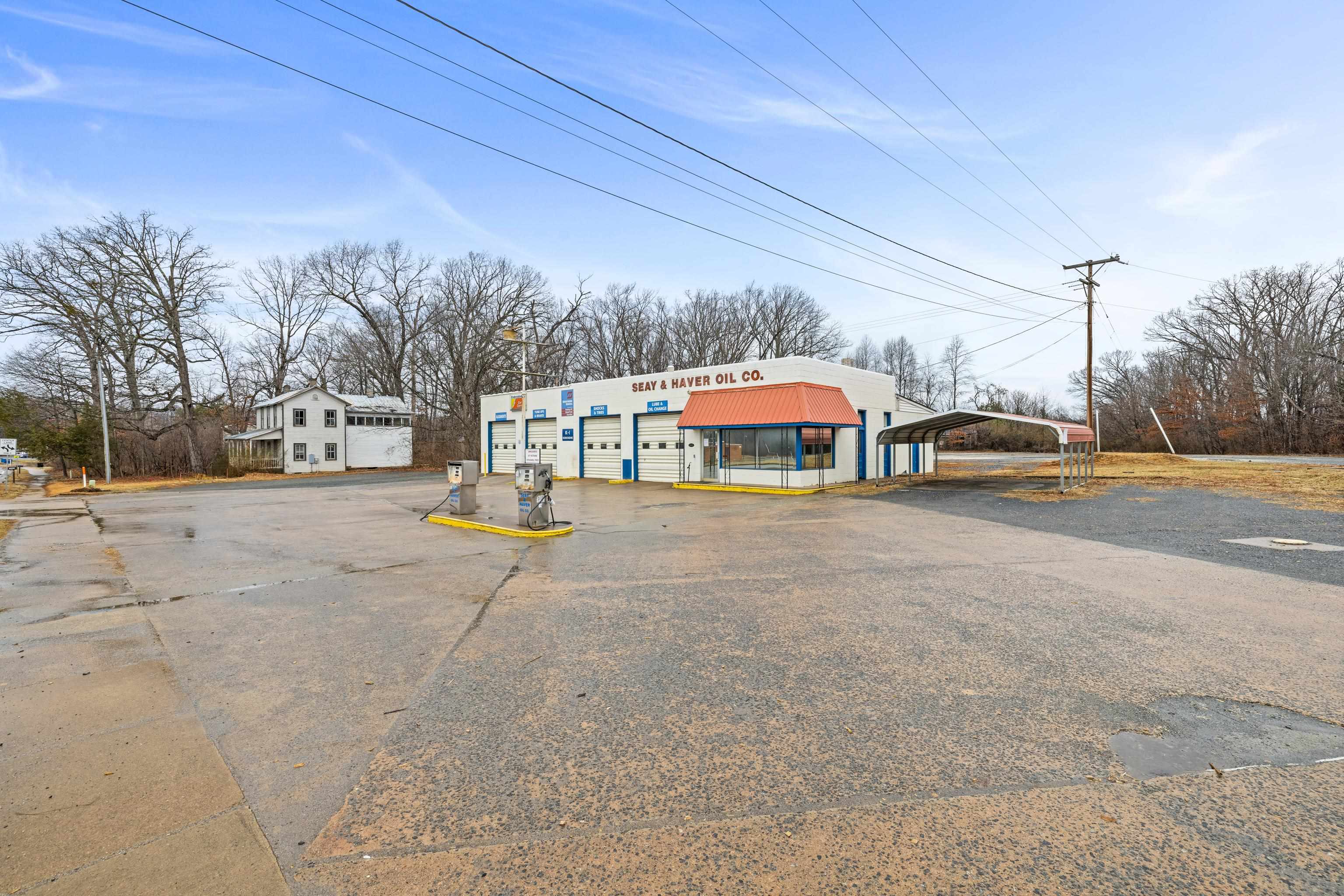 16855 OAK ST, DILLWYN, Virginia 23936, ,Commercial,16855 OAK ST,675071 MLS # 675071