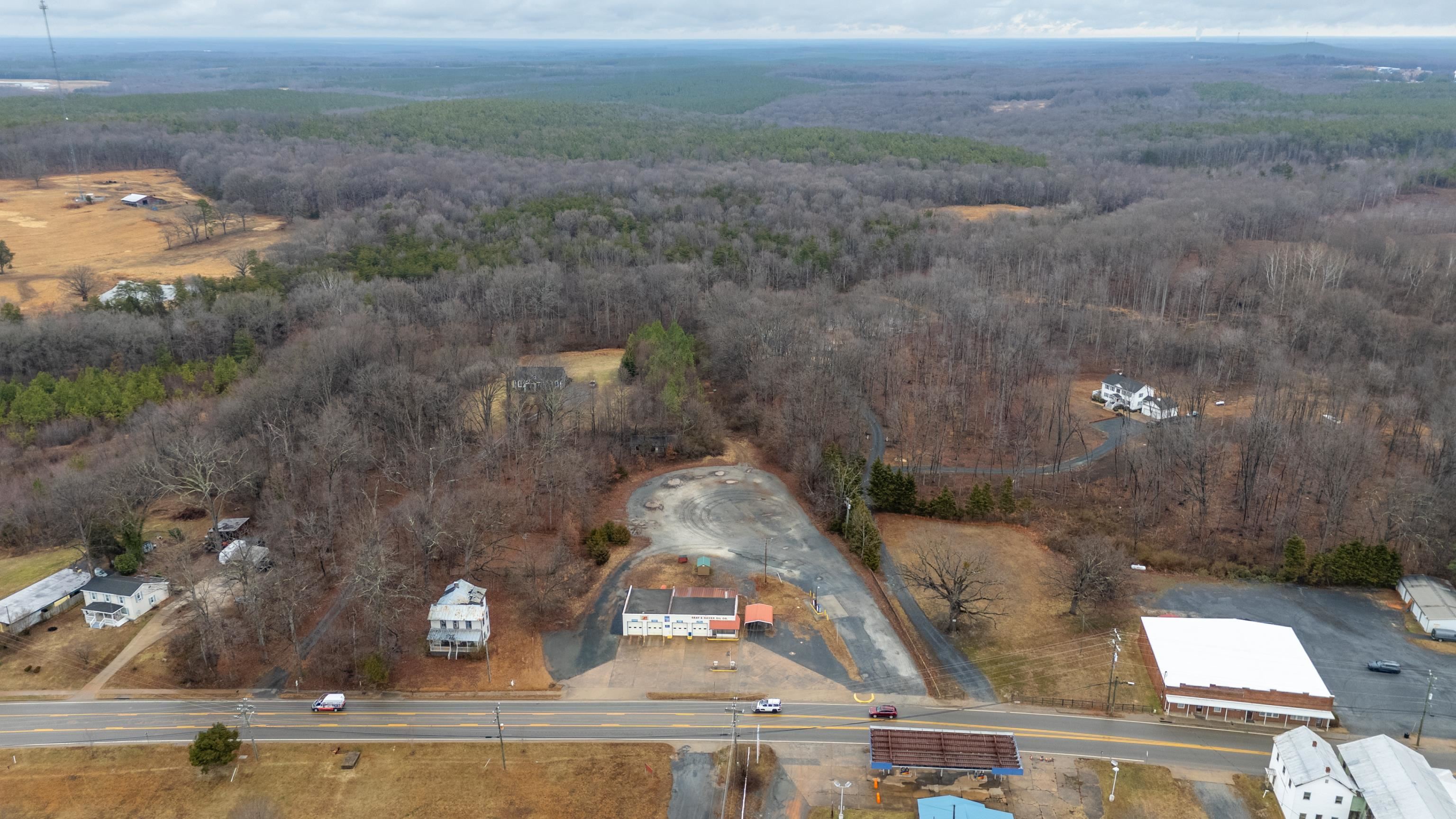 16855 OAK ST, DILLWYN, Virginia 23936, ,Commercial,16855 OAK ST,675071 MLS # 675071