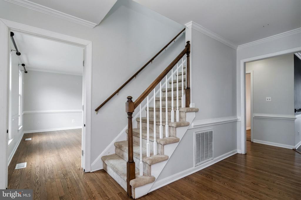 2009 WHITE LAKE DR, FREDERICKSBURG, Virginia 22407, 3 Bedrooms Bedrooms, ,2 BathroomsBathrooms,Residential,BREEZEWOOD,2009 WHITE LAKE DR,VASP2039884 MLS # VASP2039884