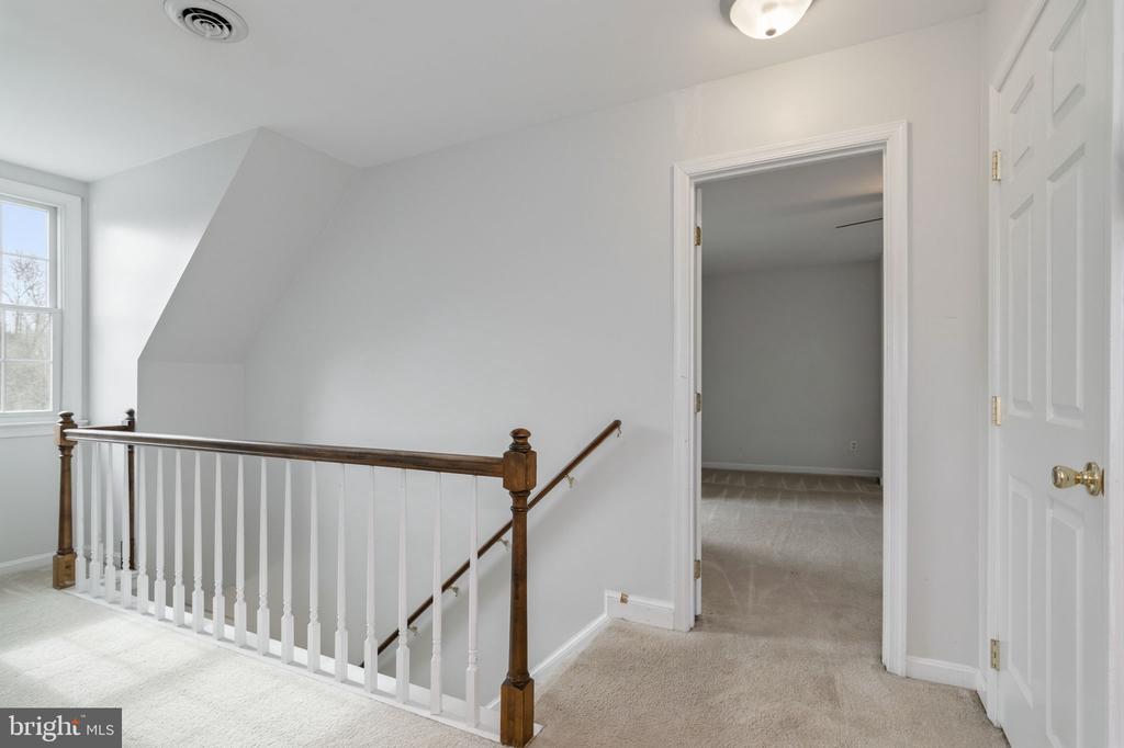 2009 WHITE LAKE DR, FREDERICKSBURG, Virginia 22407, 3 Bedrooms Bedrooms, ,2 BathroomsBathrooms,Residential,BREEZEWOOD,2009 WHITE LAKE DR,VASP2039884 MLS # VASP2039884