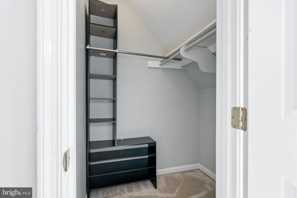 2009 WHITE LAKE DR, FREDERICKSBURG, Virginia 22407, 3 Bedrooms Bedrooms, ,2 BathroomsBathrooms,Residential,BREEZEWOOD,2009 WHITE LAKE DR,VASP2039884 MLS # VASP2039884