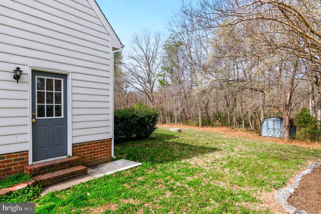 2009 WHITE LAKE DR, FREDERICKSBURG, Virginia 22407, 3 Bedrooms Bedrooms, ,2 BathroomsBathrooms,Residential,BREEZEWOOD,2009 WHITE LAKE DR,VASP2039884 MLS # VASP2039884