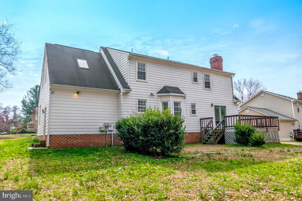 2009 WHITE LAKE DR, FREDERICKSBURG, Virginia 22407, 3 Bedrooms Bedrooms, ,2 BathroomsBathrooms,Residential,BREEZEWOOD,2009 WHITE LAKE DR,VASP2039884 MLS # VASP2039884