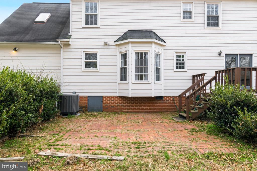 2009 WHITE LAKE DR, FREDERICKSBURG, Virginia 22407, 3 Bedrooms Bedrooms, ,2 BathroomsBathrooms,Residential,BREEZEWOOD,2009 WHITE LAKE DR,VASP2039884 MLS # VASP2039884