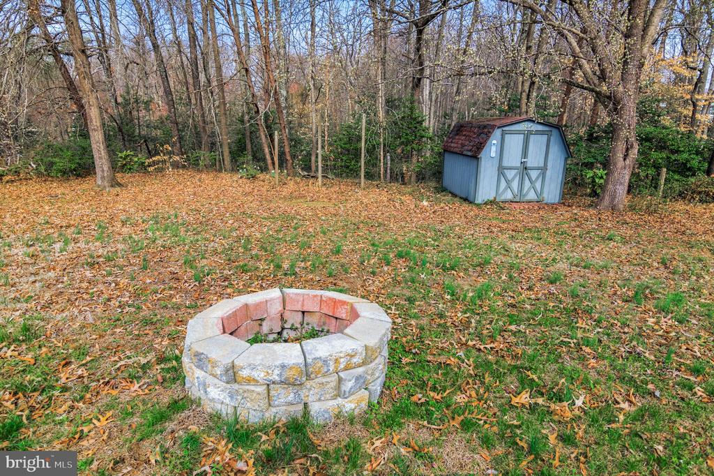 2009 WHITE LAKE DR, FREDERICKSBURG, Virginia 22407, 3 Bedrooms Bedrooms, ,2 BathroomsBathrooms,Residential,BREEZEWOOD,2009 WHITE LAKE DR,VASP2039884 MLS # VASP2039884