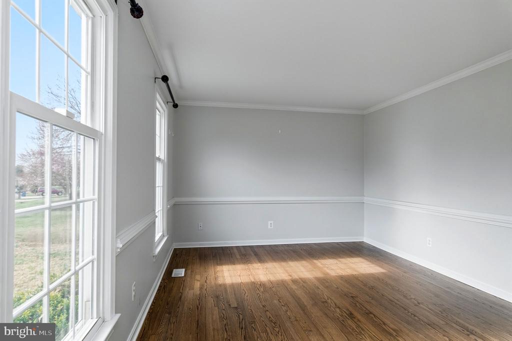 2009 WHITE LAKE DR, FREDERICKSBURG, Virginia 22407, 3 Bedrooms Bedrooms, ,2 BathroomsBathrooms,Residential,BREEZEWOOD,2009 WHITE LAKE DR,VASP2039884 MLS # VASP2039884