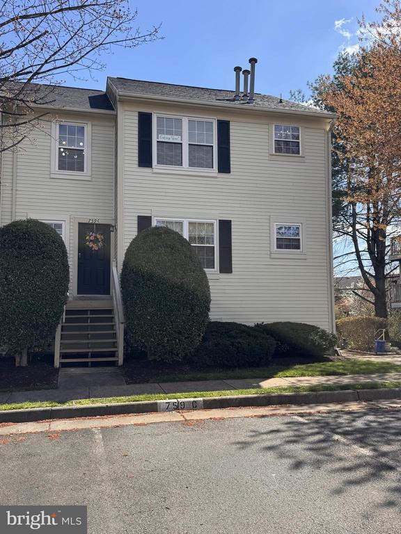 759 CEDAR CREST DR, WARRENTON, Virginia 20186, 2 Bedrooms Bedrooms, ,2 BathroomsBathrooms,Residential,759 CEDAR CREST DR,VAFQ2021092 MLS # VAFQ2021092