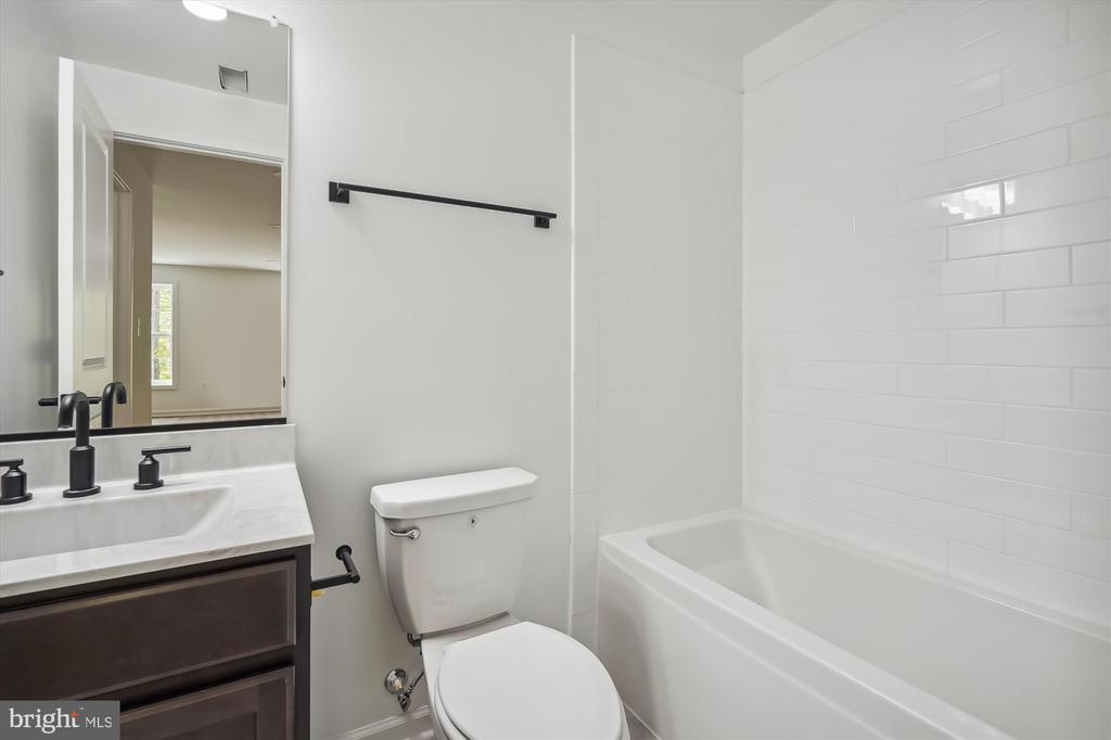 BLACKWELL RD, WARRENTON, Virginia, 4 Bedrooms Bedrooms, ,3 BathroomsBathrooms,Residential,BLACKWELL RD,VAFQ2021204 MLS # VAFQ2021204