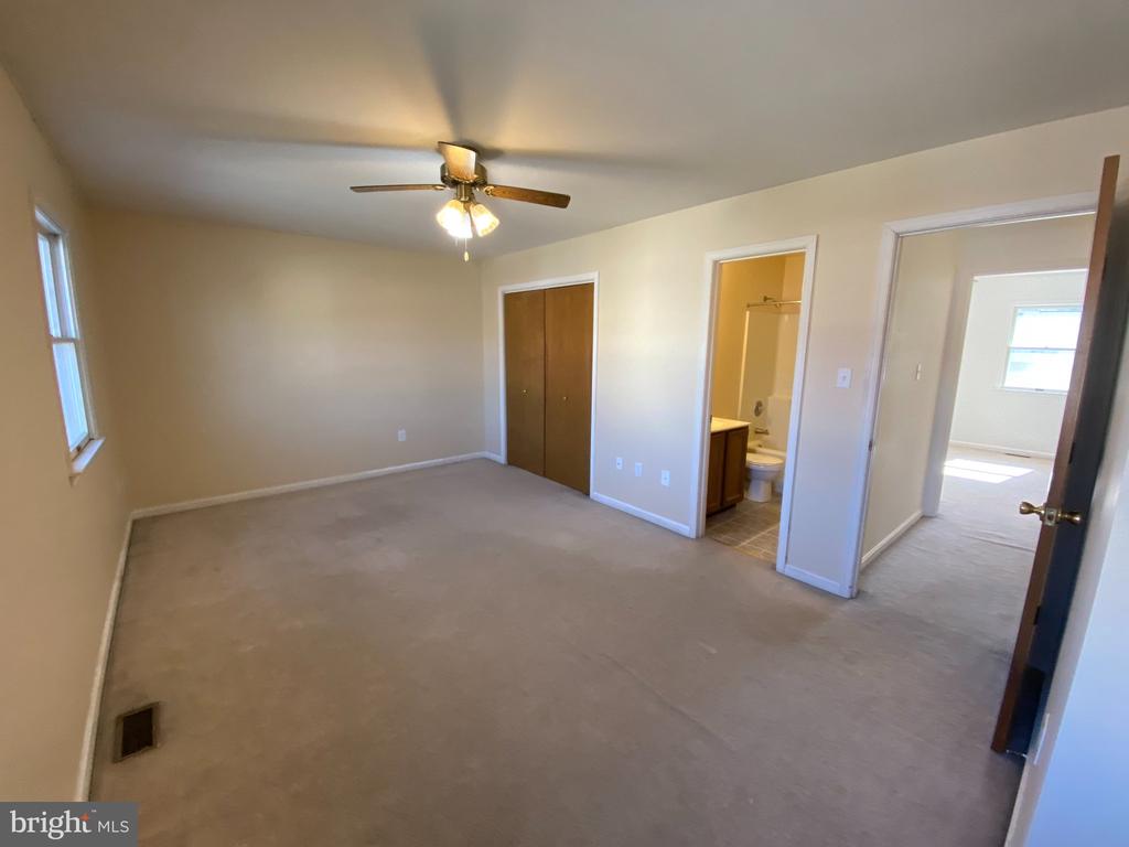 111 WANKOMA DR, REMINGTON, Virginia 22734, 2 Bedrooms Bedrooms, ,2 BathroomsBathrooms,Residential,111 WANKOMA DR,VAFQ2021188 MLS # VAFQ2021188