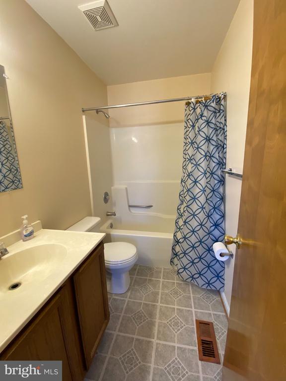 111 WANKOMA DR, REMINGTON, Virginia 22734, 2 Bedrooms Bedrooms, ,2 BathroomsBathrooms,Residential,111 WANKOMA DR,VAFQ2021188 MLS # VAFQ2021188