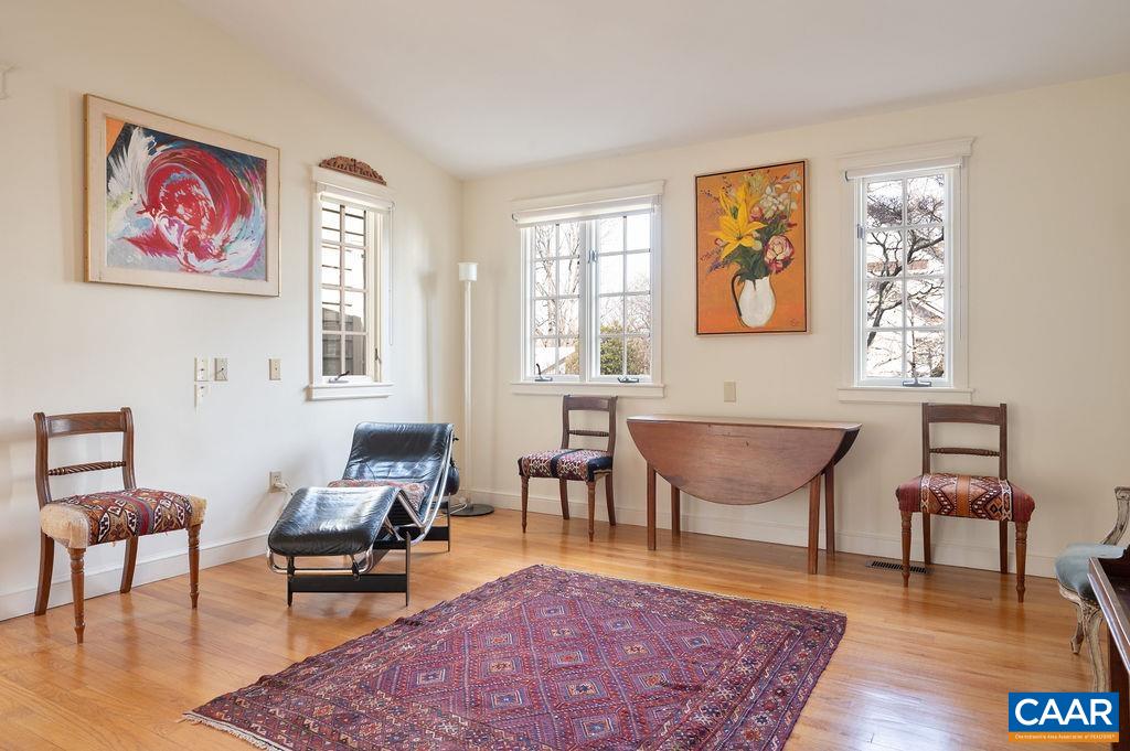 907 COTTAGE LN, CHARLOTTESVILLE, Virginia 22903, 4 Bedrooms Bedrooms, ,3 BathroomsBathrooms,Residential,907 COTTAGE LN,661152 MLS # 661152