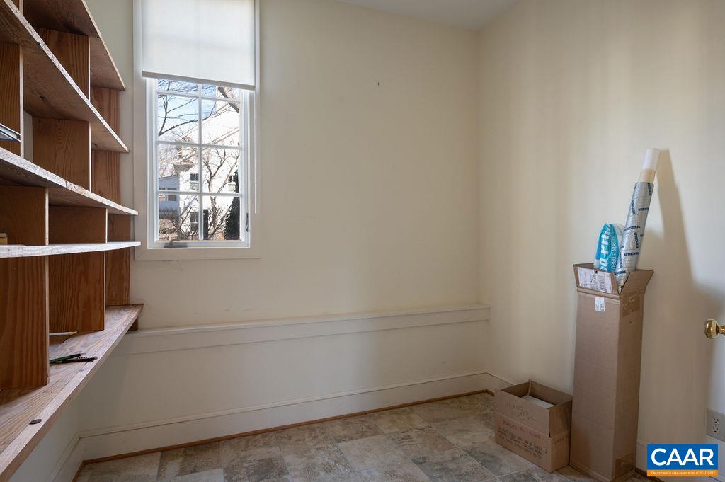 907 COTTAGE LN, CHARLOTTESVILLE, Virginia 22903, 4 Bedrooms Bedrooms, ,3 BathroomsBathrooms,Residential,907 COTTAGE LN,661152 MLS # 661152