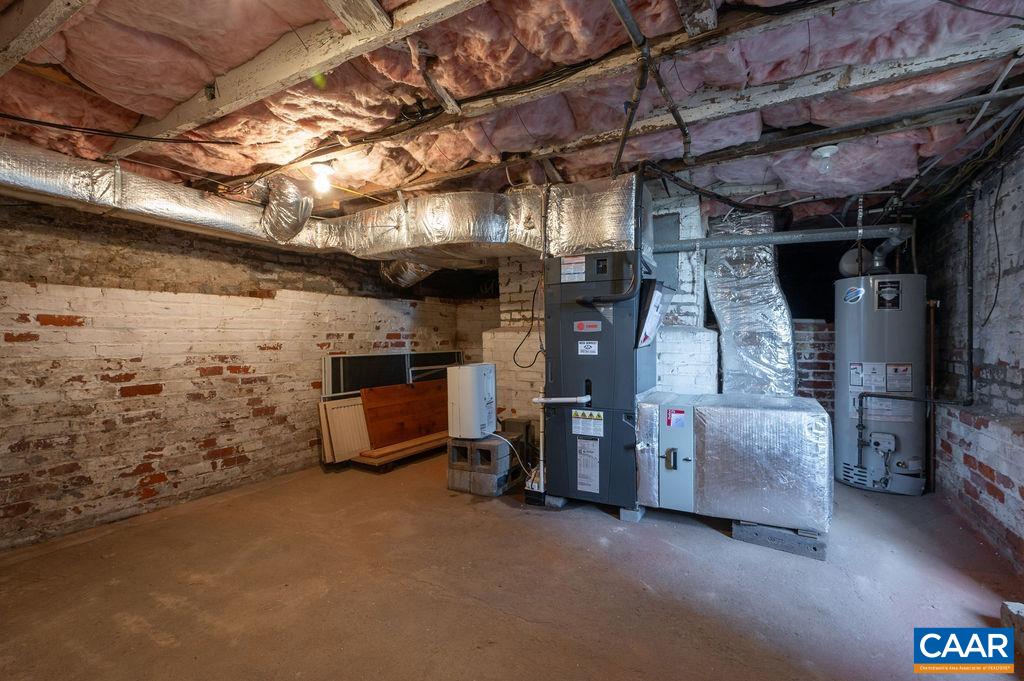 907 COTTAGE LN, CHARLOTTESVILLE, Virginia 22903, 4 Bedrooms Bedrooms, ,3 BathroomsBathrooms,Residential,907 COTTAGE LN,661152 MLS # 661152