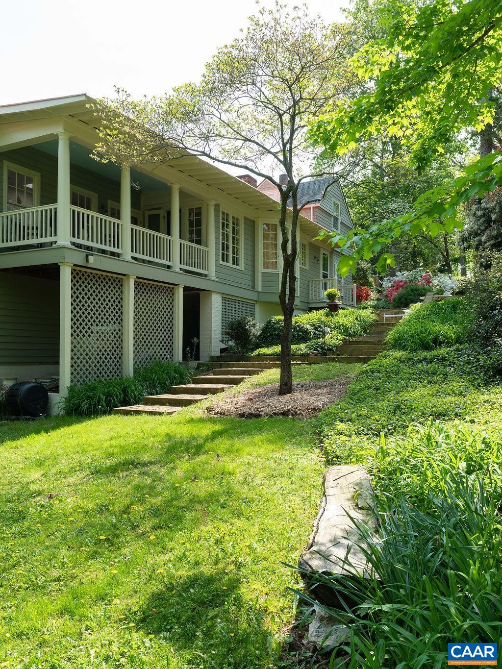907 COTTAGE LN, CHARLOTTESVILLE, Virginia 22903, 4 Bedrooms Bedrooms, ,3 BathroomsBathrooms,Residential,907 COTTAGE LN,661152 MLS # 661152