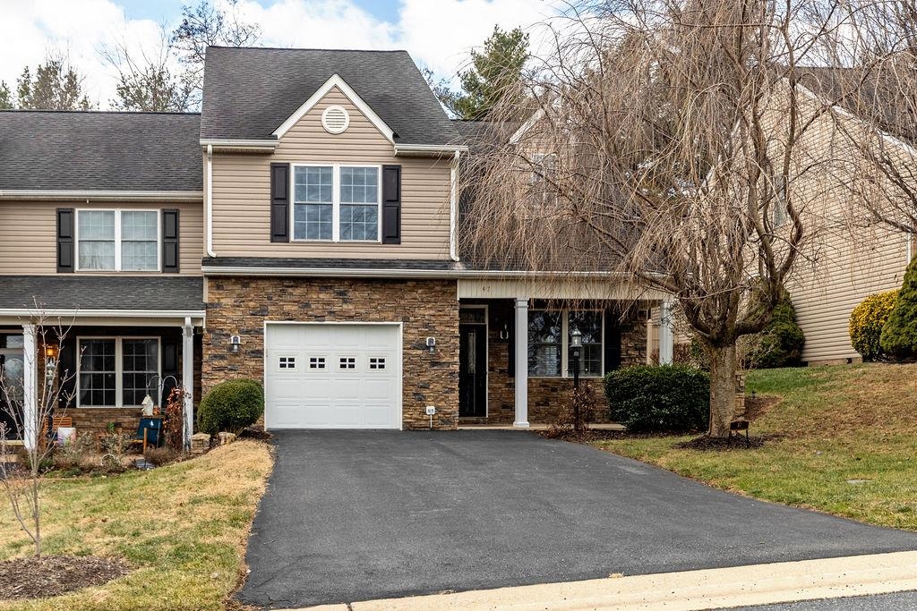 47 VILLA VIEW DR, STAUNTON, Virginia 24401, 3 Bedrooms Bedrooms, ,2 BathroomsBathrooms,Residential,47 VILLA VIEW DR,672051 MLS # 672051