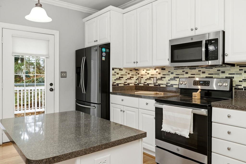 47 VILLA VIEW DR, STAUNTON, Virginia 24401, 3 Bedrooms Bedrooms, ,2 BathroomsBathrooms,Residential,47 VILLA VIEW DR,672051 MLS # 672051