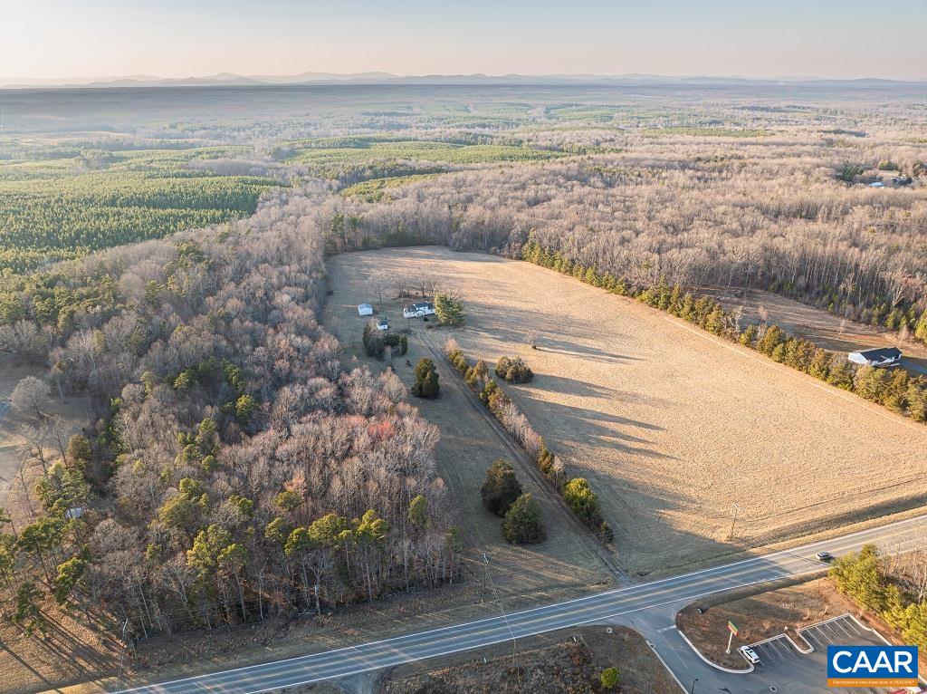 25805 N JAMES MADISON HWY, NEW CANTON, Virginia 23123, 3 Bedrooms Bedrooms, ,1 BathroomBathrooms,Residential,A Rare Piece of History and Acreage Awaits You! Es,25805 N JAMES MADISON HWY,675053 MLS # 675053