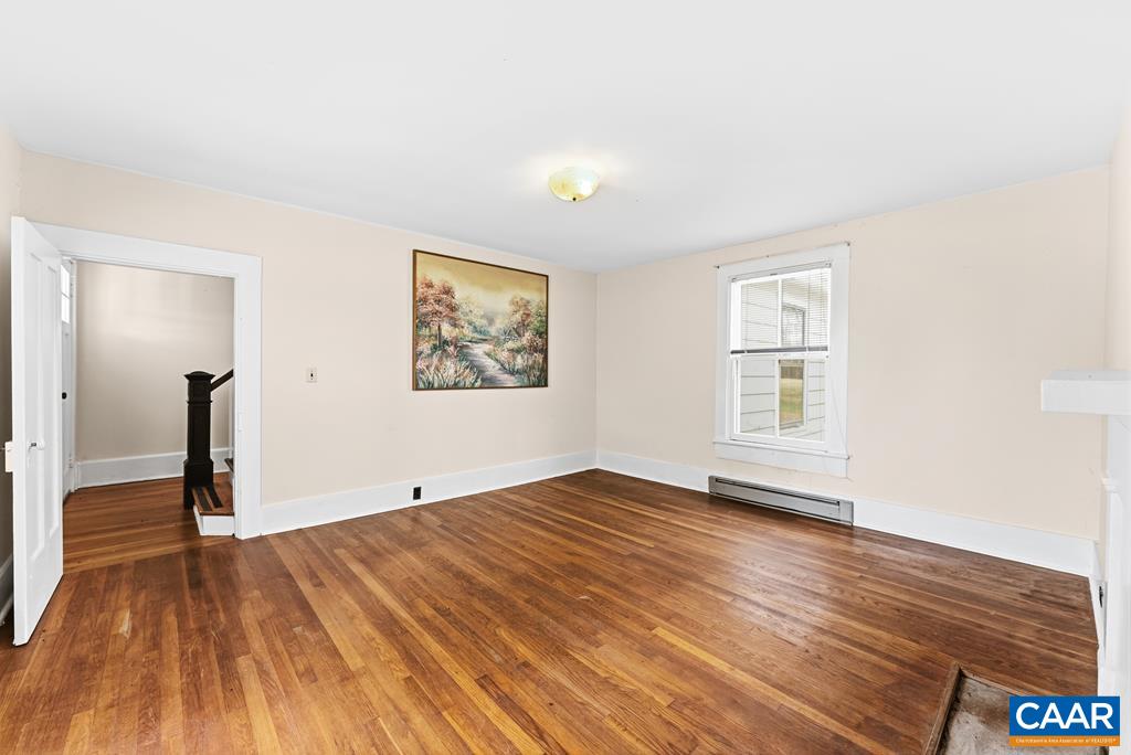 25805 N JAMES MADISON HWY, NEW CANTON, Virginia 23123, 3 Bedrooms Bedrooms, ,1 BathroomBathrooms,Residential,A Rare Piece of History and Acreage Awaits You! Es,25805 N JAMES MADISON HWY,675053 MLS # 675053