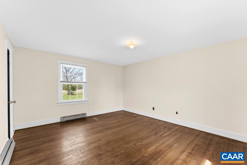 25805 N JAMES MADISON HWY, NEW CANTON, Virginia 23123, 3 Bedrooms Bedrooms, ,1 BathroomBathrooms,Residential,A Rare Piece of History and Acreage Awaits You! Es,25805 N JAMES MADISON HWY,675053 MLS # 675053