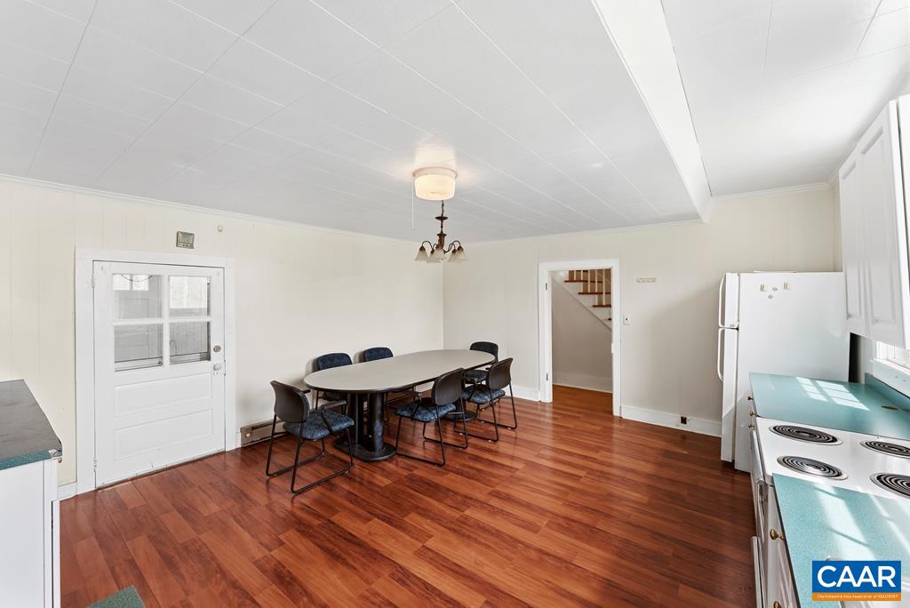 25805 N JAMES MADISON HWY, NEW CANTON, Virginia 23123, 3 Bedrooms Bedrooms, ,1 BathroomBathrooms,Residential,A Rare Piece of History and Acreage Awaits You! Es,25805 N JAMES MADISON HWY,675053 MLS # 675053