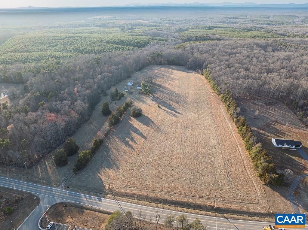 25805 N JAMES MADISON HWY, NEW CANTON, Virginia 23123, 3 Bedrooms Bedrooms, ,1 BathroomBathrooms,Residential,A Rare Piece of History and Acreage Awaits You! Es,25805 N JAMES MADISON HWY,675053 MLS # 675053