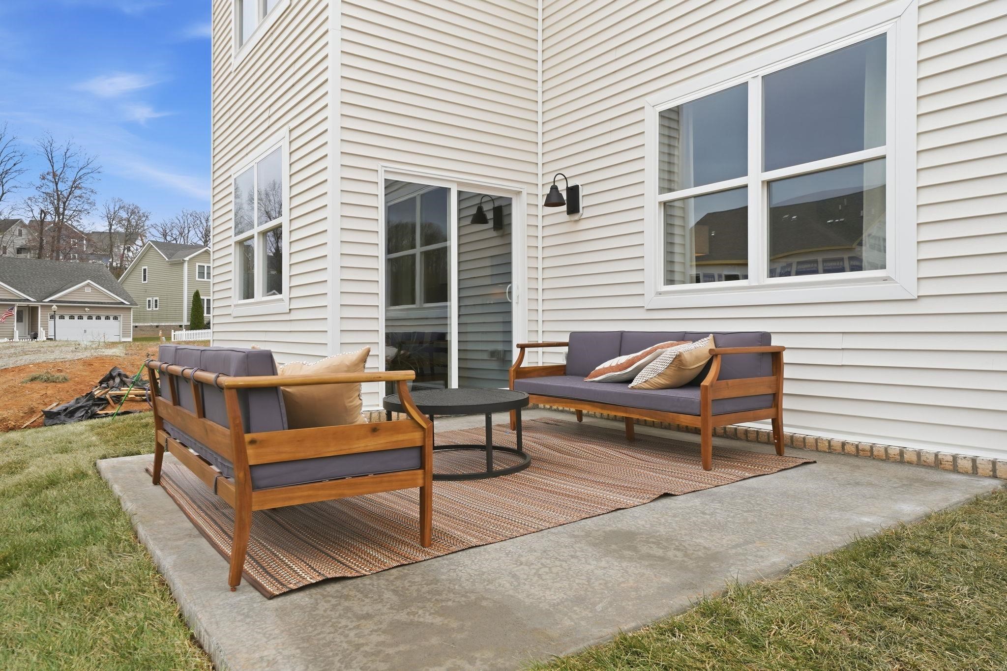 126 MEADOW RIDGE WAY, STAUNTON, Virginia 24401, 4 Bedrooms Bedrooms, ,2 BathroomsBathrooms,Residential,126 MEADOW RIDGE WAY,675054 MLS # 675054