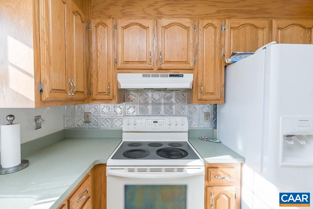 43 DOGWOOD RD, STUARTS DRAFT, Virginia 24477, 4 Bedrooms Bedrooms, ,3 BathroomsBathrooms,Residential,43 DOGWOOD RD,675063 MLS # 675063 43 DOGWOOD RD, STUARTS DRAFT, Virginia 24477, 4 Bedrooms Bedrooms, ,3 BathroomsBathrooms,Residential,43 DOGWOOD RD,675063 MLS # 675063