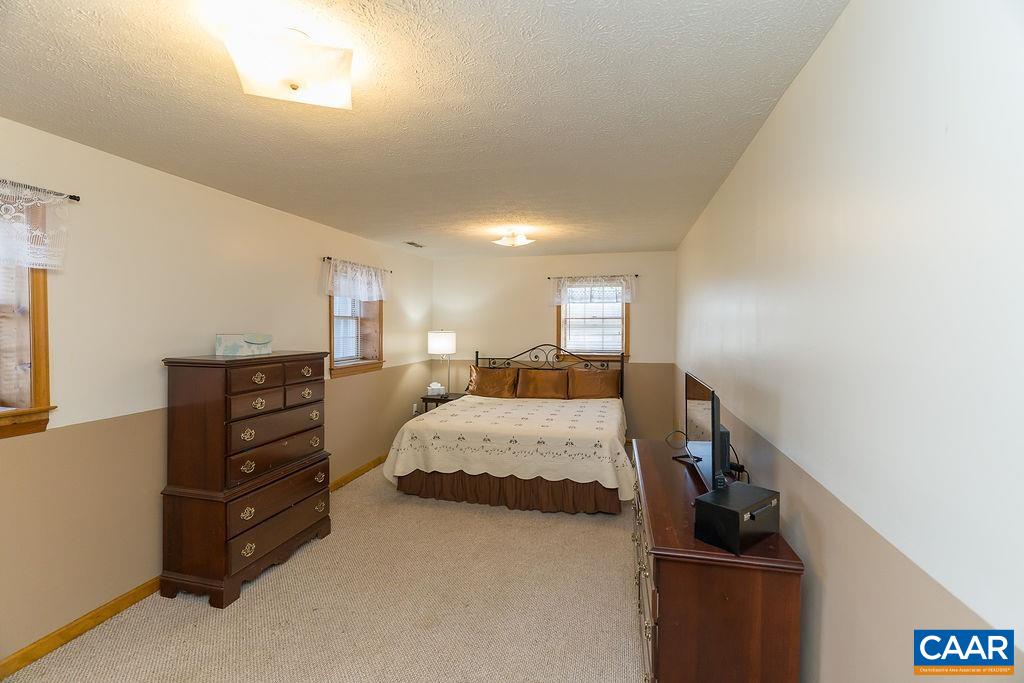 43 DOGWOOD RD, STUARTS DRAFT, Virginia 24477, 4 Bedrooms Bedrooms, ,3 BathroomsBathrooms,Residential,43 DOGWOOD RD,675063 MLS # 675063 43 DOGWOOD RD, STUARTS DRAFT, Virginia 24477, 4 Bedrooms Bedrooms, ,3 BathroomsBathrooms,Residential,43 DOGWOOD RD,675063 MLS # 675063