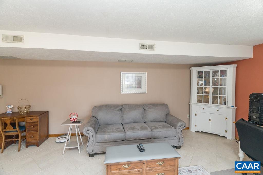 43 DOGWOOD RD, STUARTS DRAFT, Virginia 24477, 4 Bedrooms Bedrooms, ,3 BathroomsBathrooms,Residential,43 DOGWOOD RD,675063 MLS # 675063 43 DOGWOOD RD, STUARTS DRAFT, Virginia 24477, 4 Bedrooms Bedrooms, ,3 BathroomsBathrooms,Residential,43 DOGWOOD RD,675063 MLS # 675063