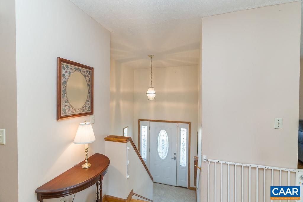 43 DOGWOOD RD, STUARTS DRAFT, Virginia 24477, 4 Bedrooms Bedrooms, ,3 BathroomsBathrooms,Residential,43 DOGWOOD RD,675063 MLS # 675063 43 DOGWOOD RD, STUARTS DRAFT, Virginia 24477, 4 Bedrooms Bedrooms, ,3 BathroomsBathrooms,Residential,43 DOGWOOD RD,675063 MLS # 675063