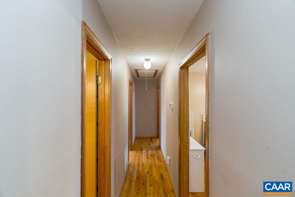 43 DOGWOOD RD, STUARTS DRAFT, Virginia 24477, 4 Bedrooms Bedrooms, ,3 BathroomsBathrooms,Residential,43 DOGWOOD RD,675063 MLS # 675063 43 DOGWOOD RD, STUARTS DRAFT, Virginia 24477, 4 Bedrooms Bedrooms, ,3 BathroomsBathrooms,Residential,43 DOGWOOD RD,675063 MLS # 675063