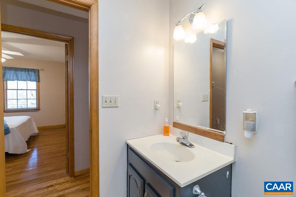 43 DOGWOOD RD, STUARTS DRAFT, Virginia 24477, 4 Bedrooms Bedrooms, ,3 BathroomsBathrooms,Residential,43 DOGWOOD RD,675063 MLS # 675063 43 DOGWOOD RD, STUARTS DRAFT, Virginia 24477, 4 Bedrooms Bedrooms, ,3 BathroomsBathrooms,Residential,43 DOGWOOD RD,675063 MLS # 675063