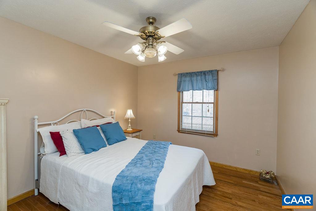 43 DOGWOOD RD, STUARTS DRAFT, Virginia 24477, 4 Bedrooms Bedrooms, ,3 BathroomsBathrooms,Residential,43 DOGWOOD RD,675063 MLS # 675063 43 DOGWOOD RD, STUARTS DRAFT, Virginia 24477, 4 Bedrooms Bedrooms, ,3 BathroomsBathrooms,Residential,43 DOGWOOD RD,675063 MLS # 675063