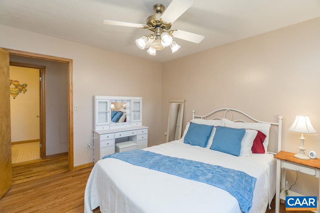 43 DOGWOOD RD, STUARTS DRAFT, Virginia 24477, 4 Bedrooms Bedrooms, ,3 BathroomsBathrooms,Residential,43 DOGWOOD RD,675063 MLS # 675063 43 DOGWOOD RD, STUARTS DRAFT, Virginia 24477, 4 Bedrooms Bedrooms, ,3 BathroomsBathrooms,Residential,43 DOGWOOD RD,675063 MLS # 675063