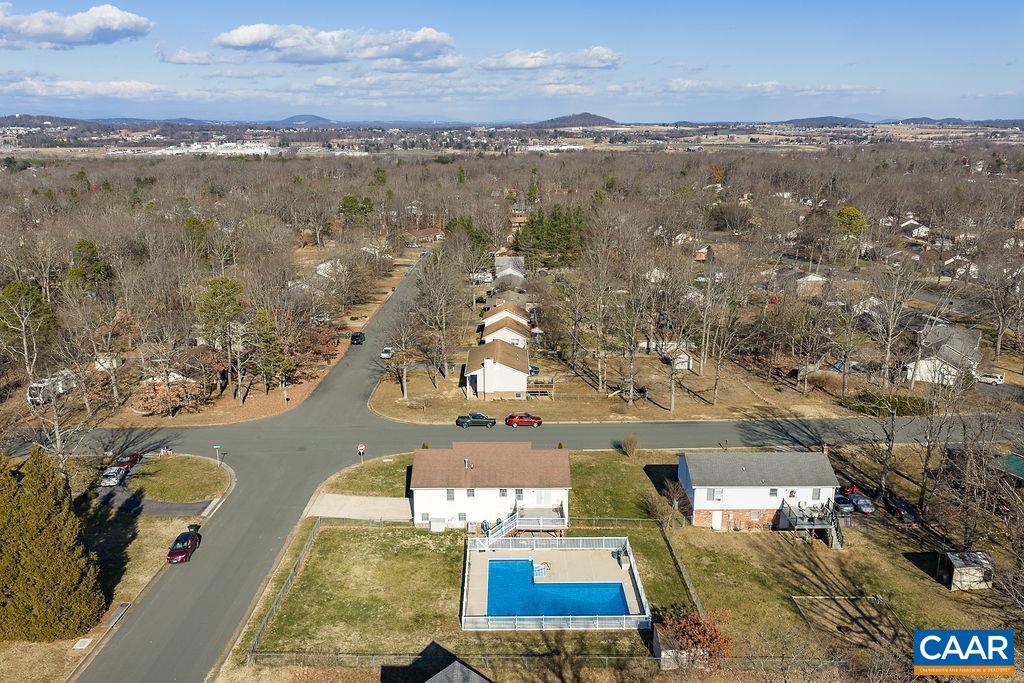 43 DOGWOOD RD, STUARTS DRAFT, Virginia 24477, 4 Bedrooms Bedrooms, ,3 BathroomsBathrooms,Residential,43 DOGWOOD RD,675063 MLS # 675063 43 DOGWOOD RD, STUARTS DRAFT, Virginia 24477, 4 Bedrooms Bedrooms, ,3 BathroomsBathrooms,Residential,43 DOGWOOD RD,675063 MLS # 675063