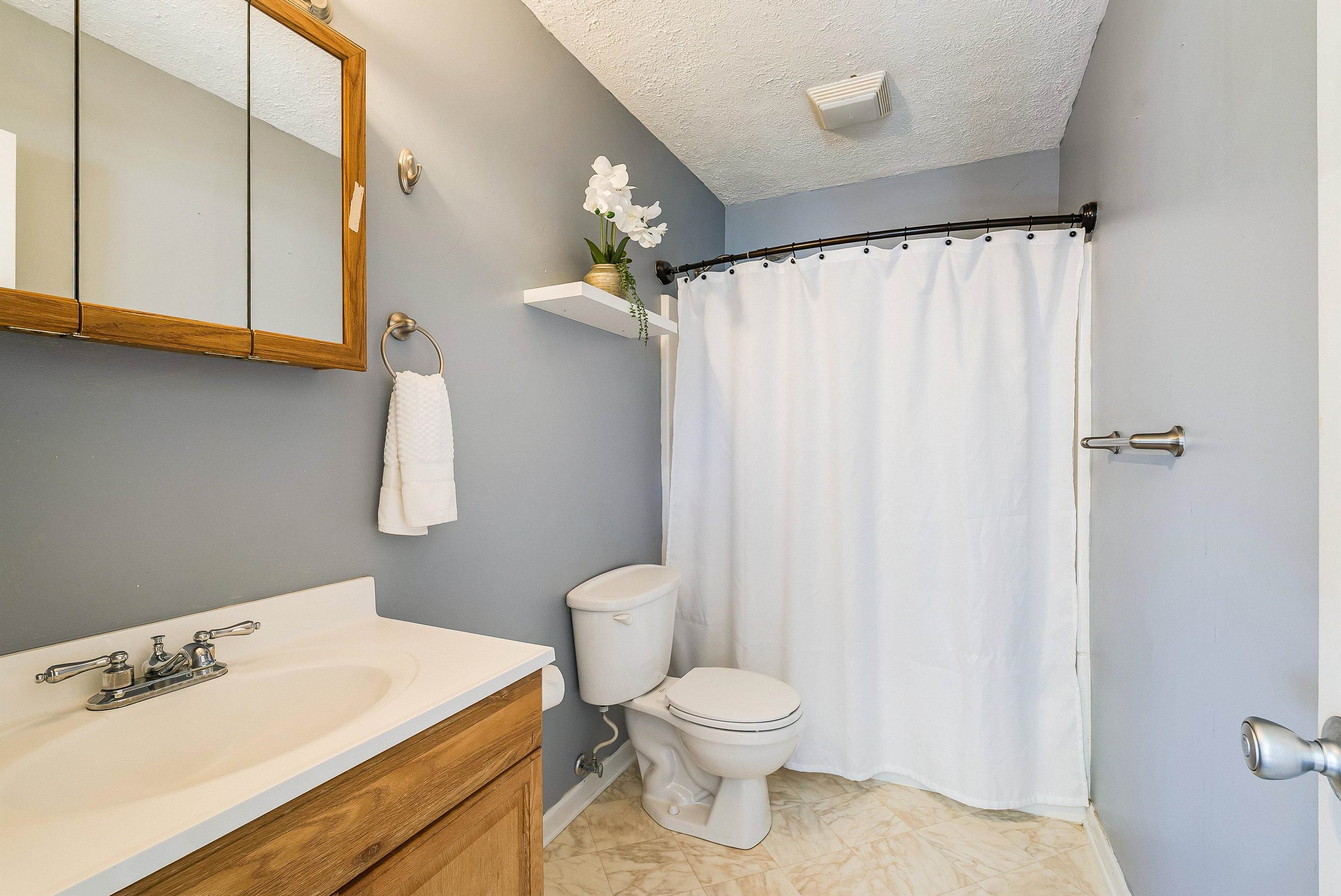 28 BRIGHTON CT, STUARTS DRAFT, Virginia 24477, 3 Bedrooms Bedrooms, ,2 BathroomsBathrooms,Residential,28 BRIGHTON CT,675068 MLS # 675068