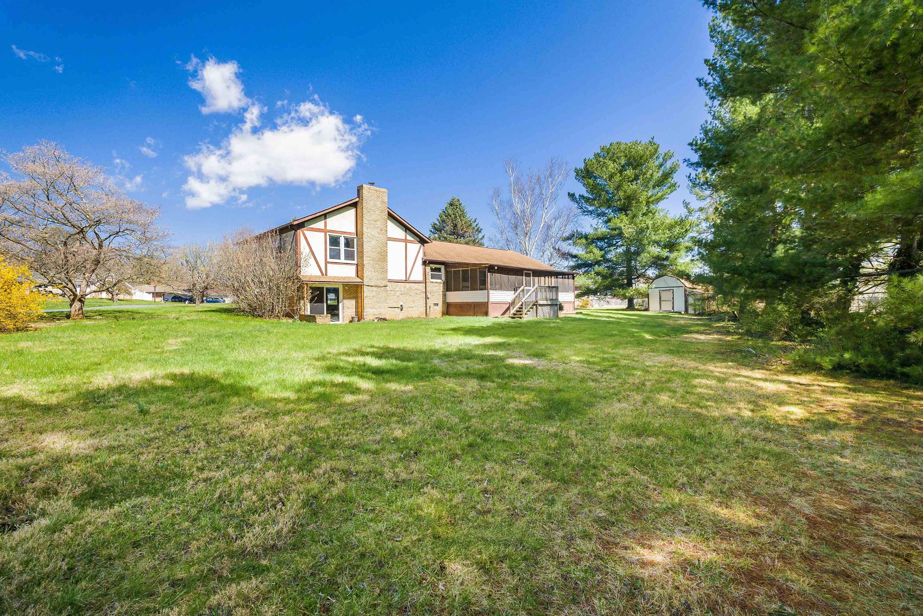 28 BRIGHTON CT, STUARTS DRAFT, Virginia 24477, 3 Bedrooms Bedrooms, ,2 BathroomsBathrooms,Residential,28 BRIGHTON CT,675068 MLS # 675068